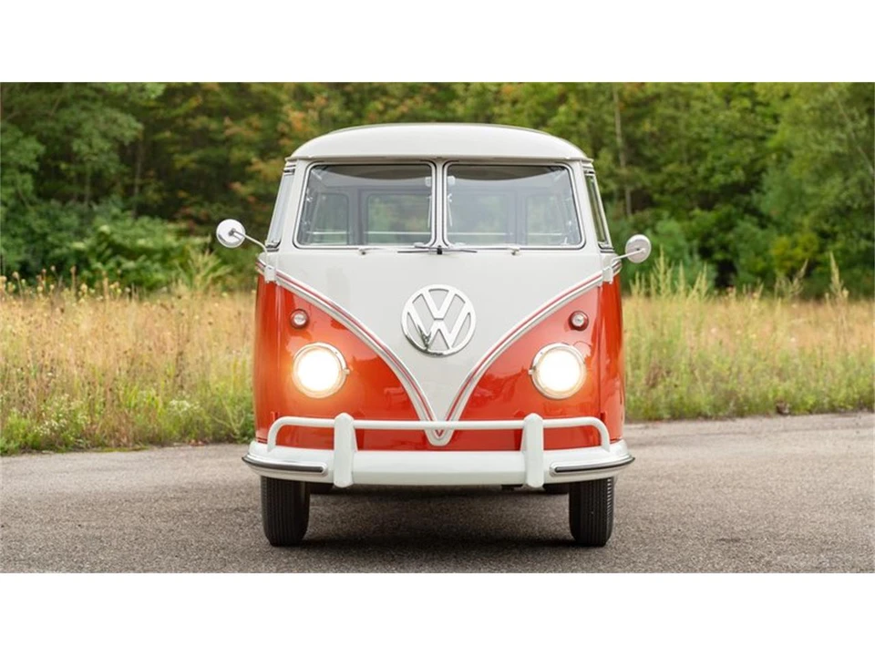 1961 Volkswagen Split-Window Bus - Image 4 of 31