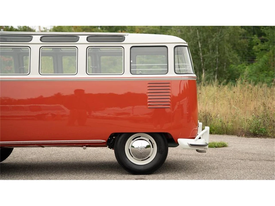 1961 Volkswagen Split-Window Bus - Image 16 of 31