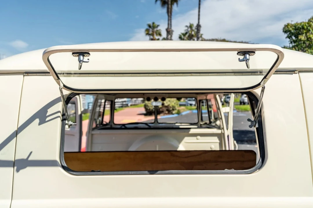 1961 Volkswagen Split-Window Bus - Image 12 of 24