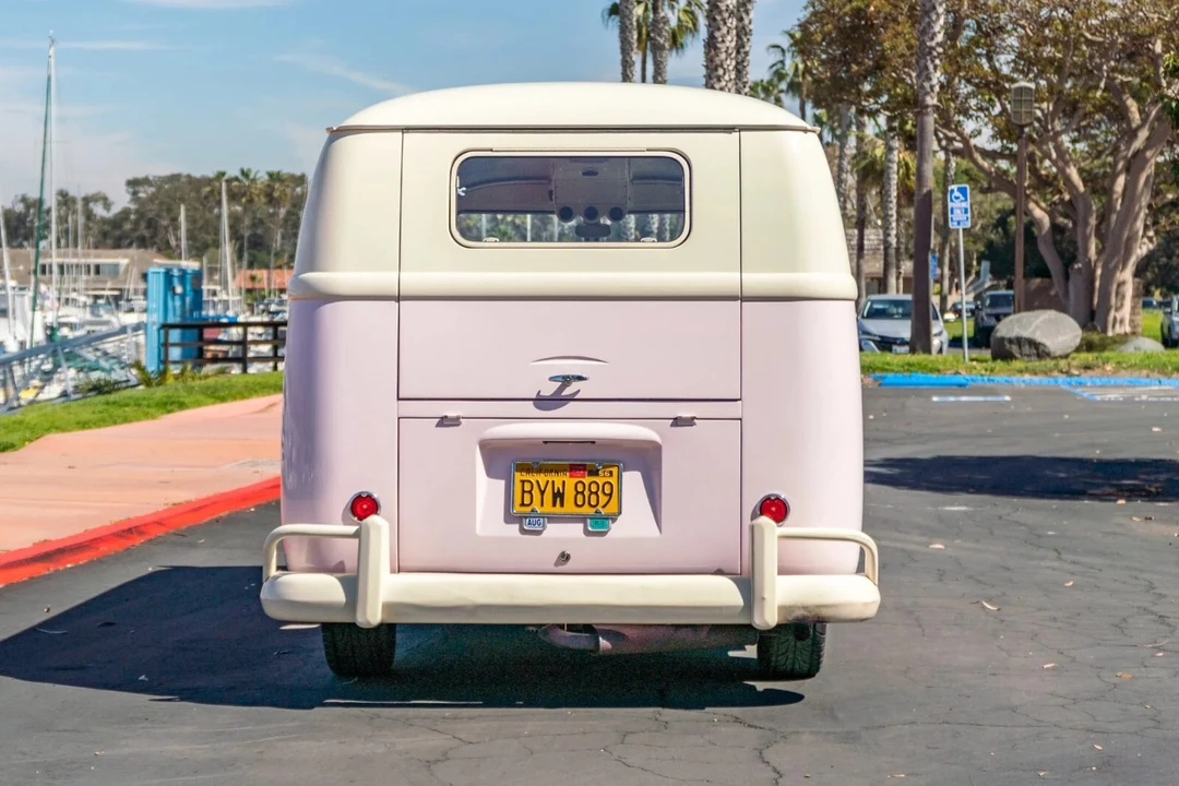 1961 Volkswagen Split-Window Bus - Image 3 of 24