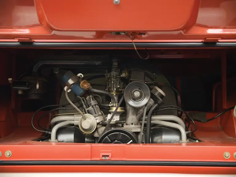 1961 Volkswagen Split-Window Bus - Image 4 of 16