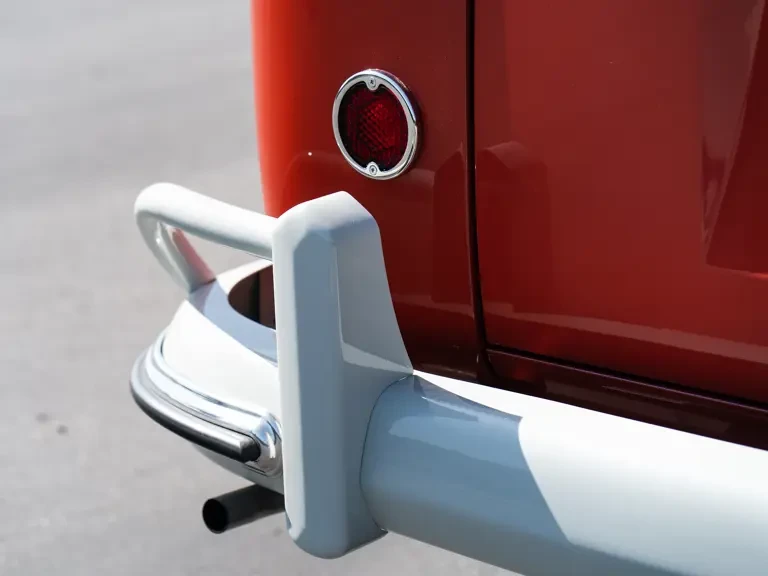 1961 Volkswagen Split-Window Bus - Image 15 of 31