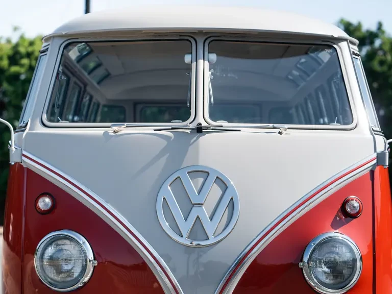 1961 Volkswagen Split-Window Bus - Image 9 of 31