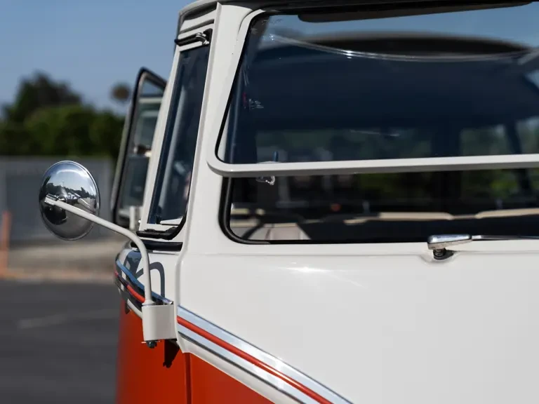 1961 Volkswagen Split-Window Bus - Image 29 of 31