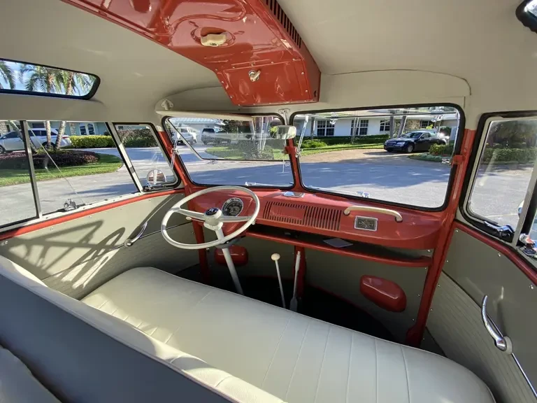 1961 Volkswagen Split-Window Bus - Image 5 of 31