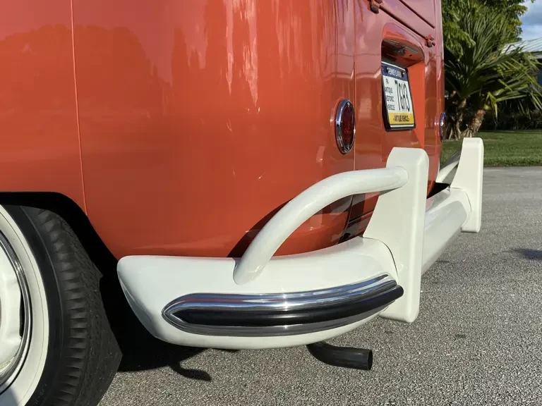1961 Volkswagen Split-Window Bus - Image 31 of 31