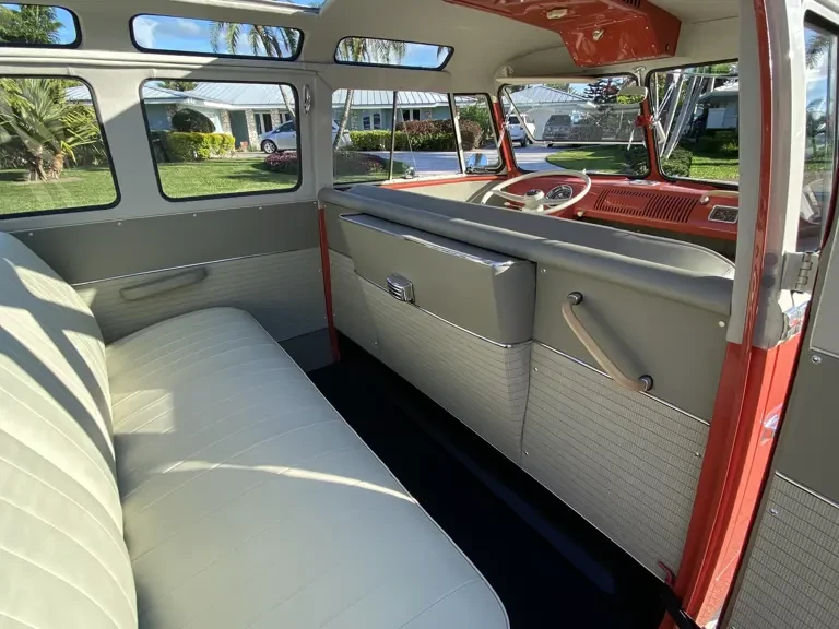 1961 Volkswagen Split-Window Bus - Image 21 of 31