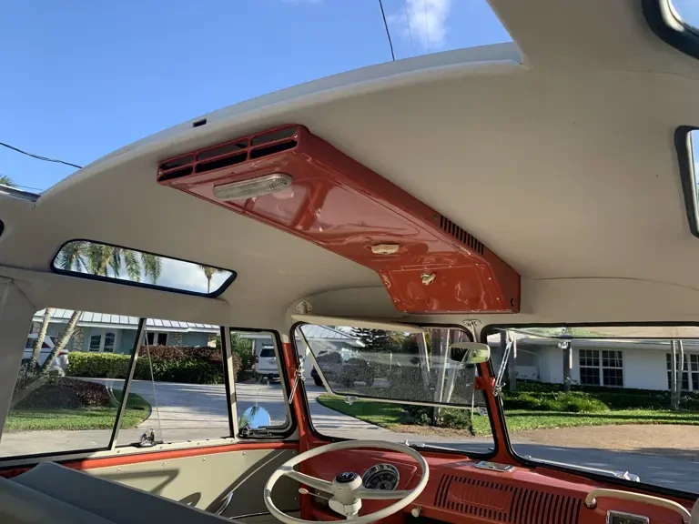 1961 Volkswagen Split-Window Bus - Image 15 of 31