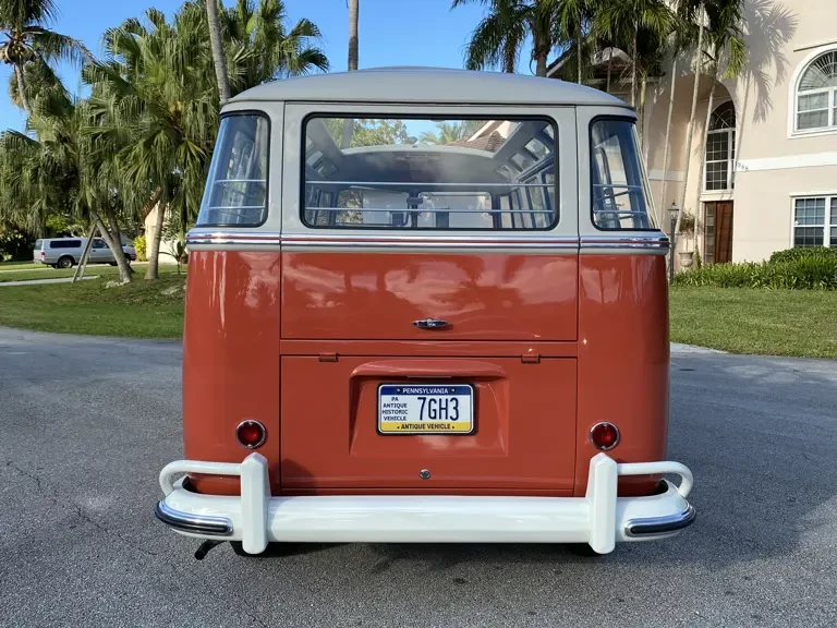 1961 Volkswagen Split-Window Bus - Image 9 of 31