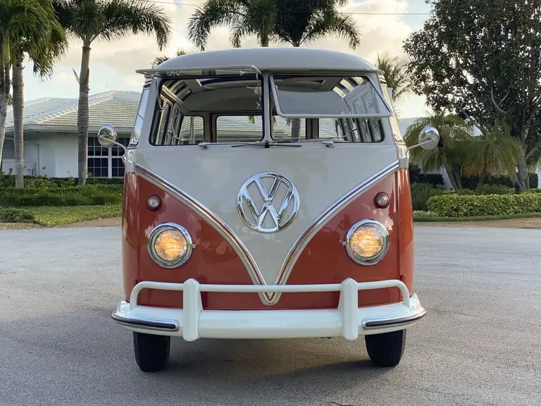 1961 Volkswagen Split-Window Bus - Image 8 of 31