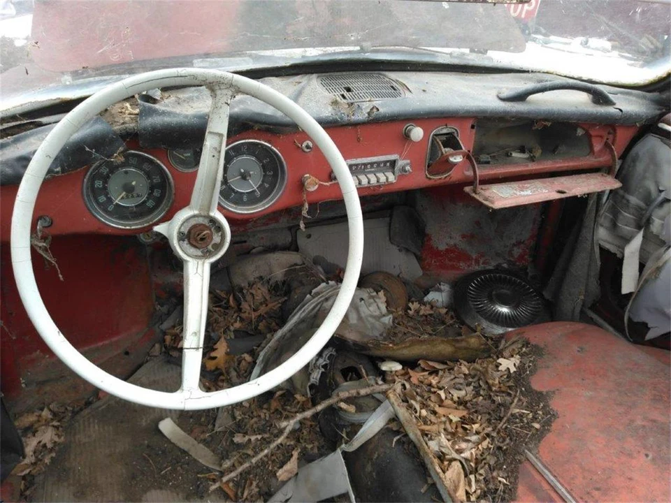 1961 Volkswagen Karmann Ghia Type 14 - Image 5 of 12