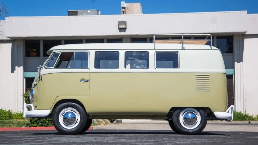 1961 Volkswagen Split-Window Bus - Image 2 of 19