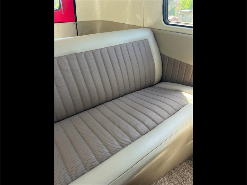 1961 Volkswagen Split-Window Bus - Image 14 of 19