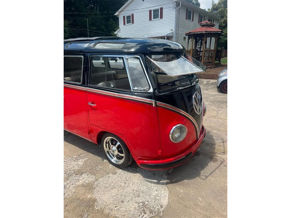 1961 Volkswagen Split-Window Bus - Image 4 of 19