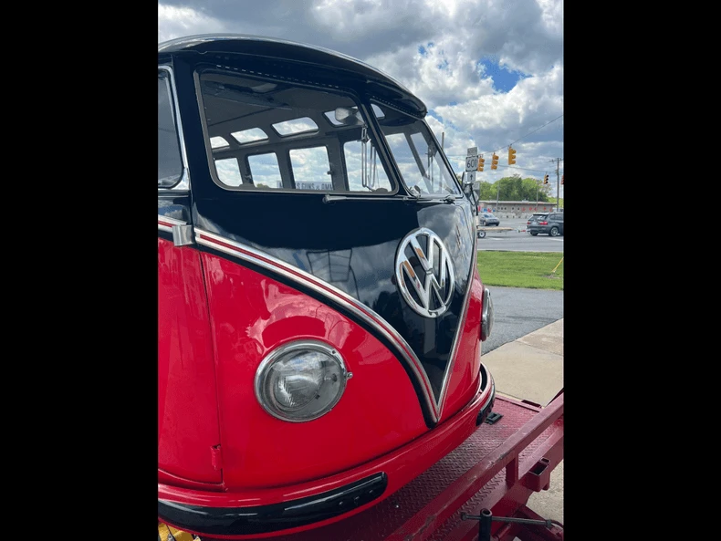 1961 Volkswagen Split-Window Bus - Image 8 of 19