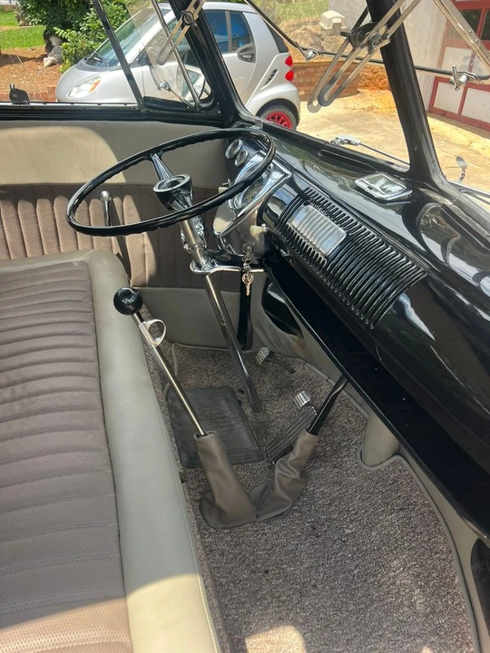 1961 Volkswagen Split-Window Bus - Image 13 of 19