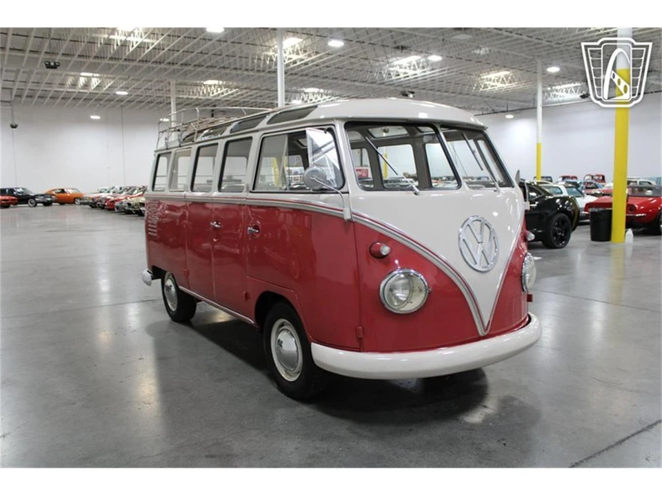 1961 Volkswagen Split-Window Bus - Image 21 of 31