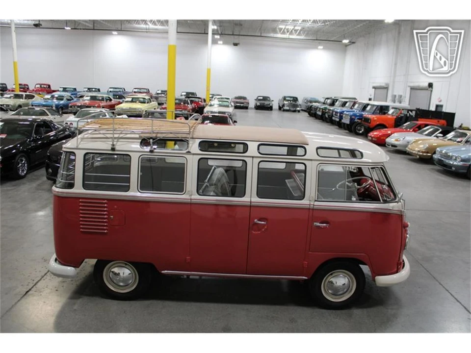 1961 Volkswagen Split-Window Bus - Image 12 of 31