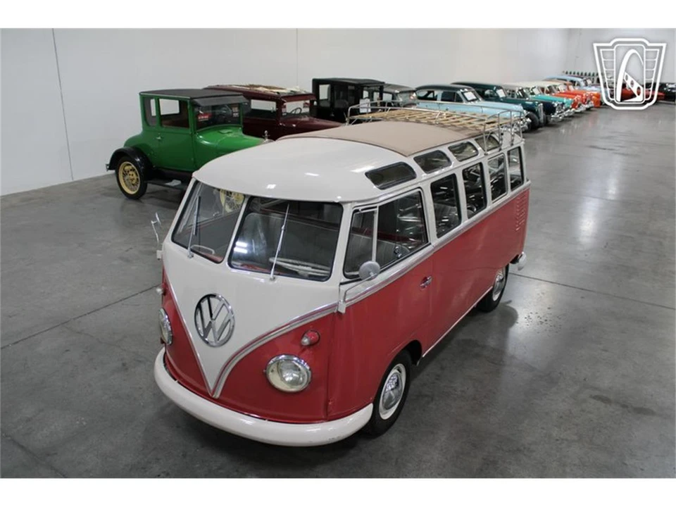 1961 Volkswagen Split-Window Bus - Image 7 of 31