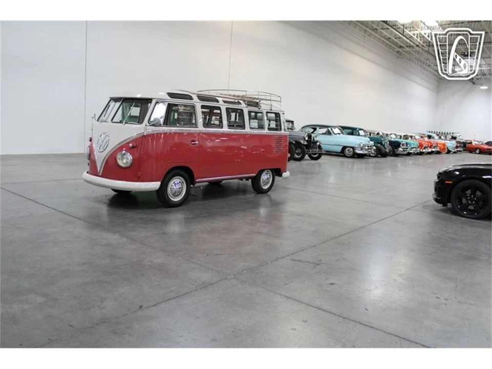 1961 Volkswagen Split-Window Bus - Image 4 of 31
