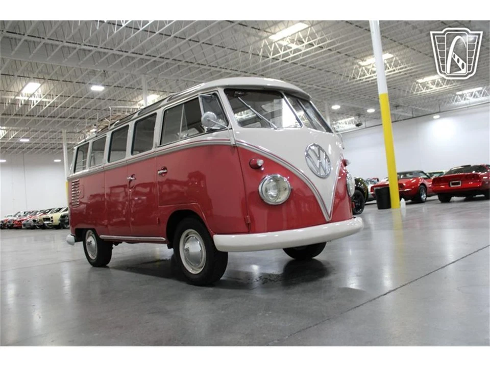 1961 Volkswagen Split-Window Bus - Image 29 of 31