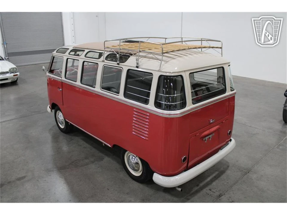 1961 Volkswagen Split-Window Bus - Image 9 of 31