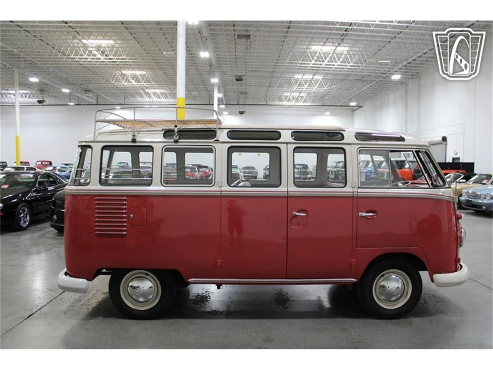 1961 Volkswagen Split-Window Bus - Image 20 of 31