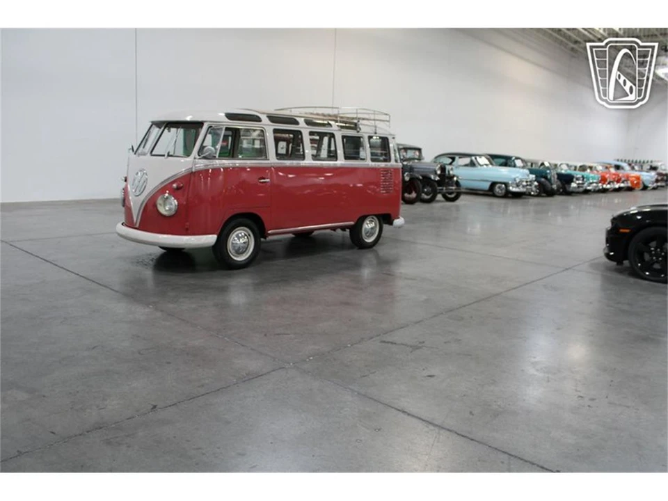 1961 Volkswagen Split-Window Bus - Image 5 of 31