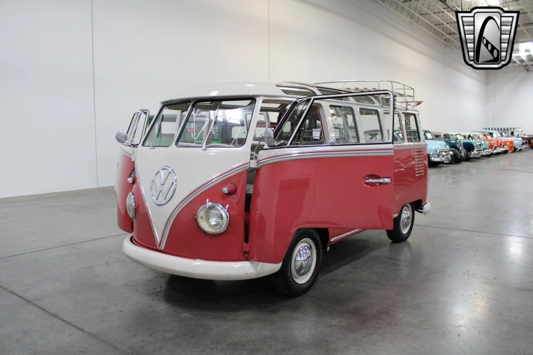 1961 Volkswagen Split-Window Bus - Image 8 of 12