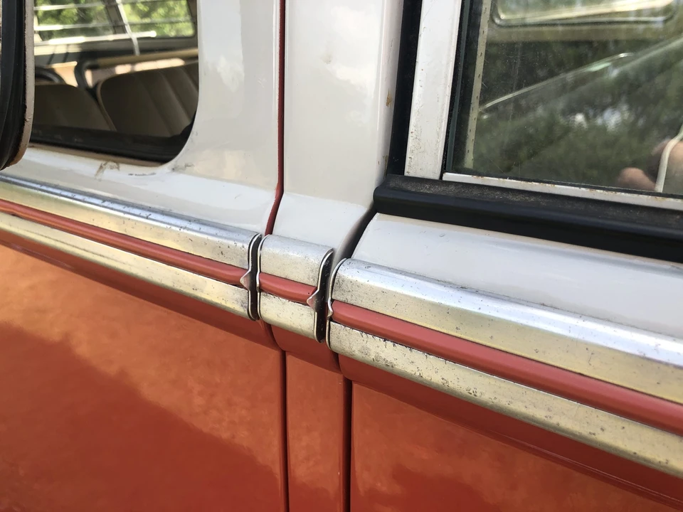 1961 Volkswagen Split-Window Bus - Image 28 of 31