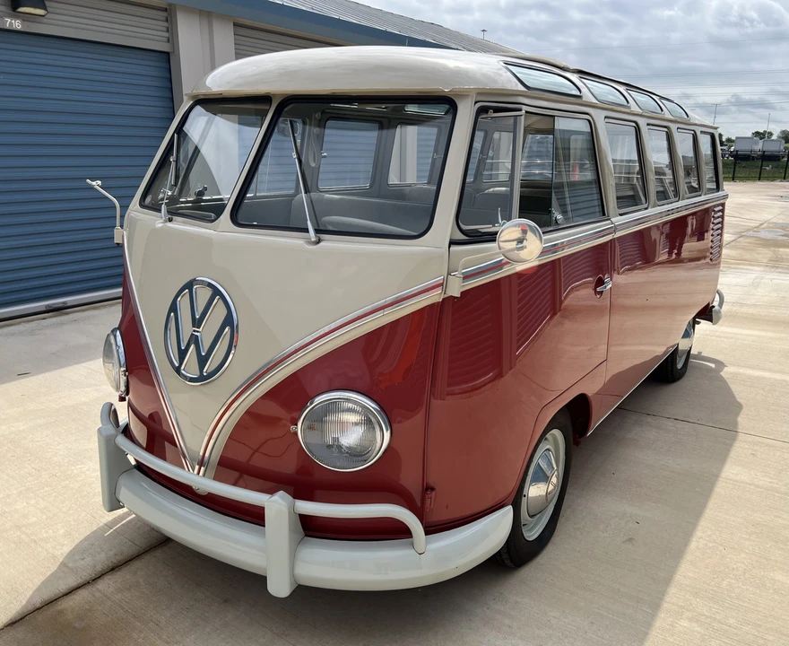 1961 Volkswagen Split-Window Bus - Image 30 of 31