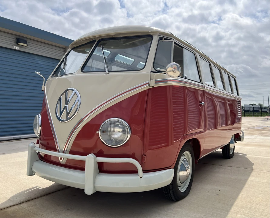 1961 Volkswagen Split-Window Bus - Image 28 of 31