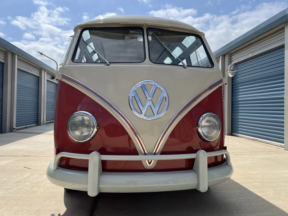 1961 Volkswagen Split-Window Bus - Image 4 of 31