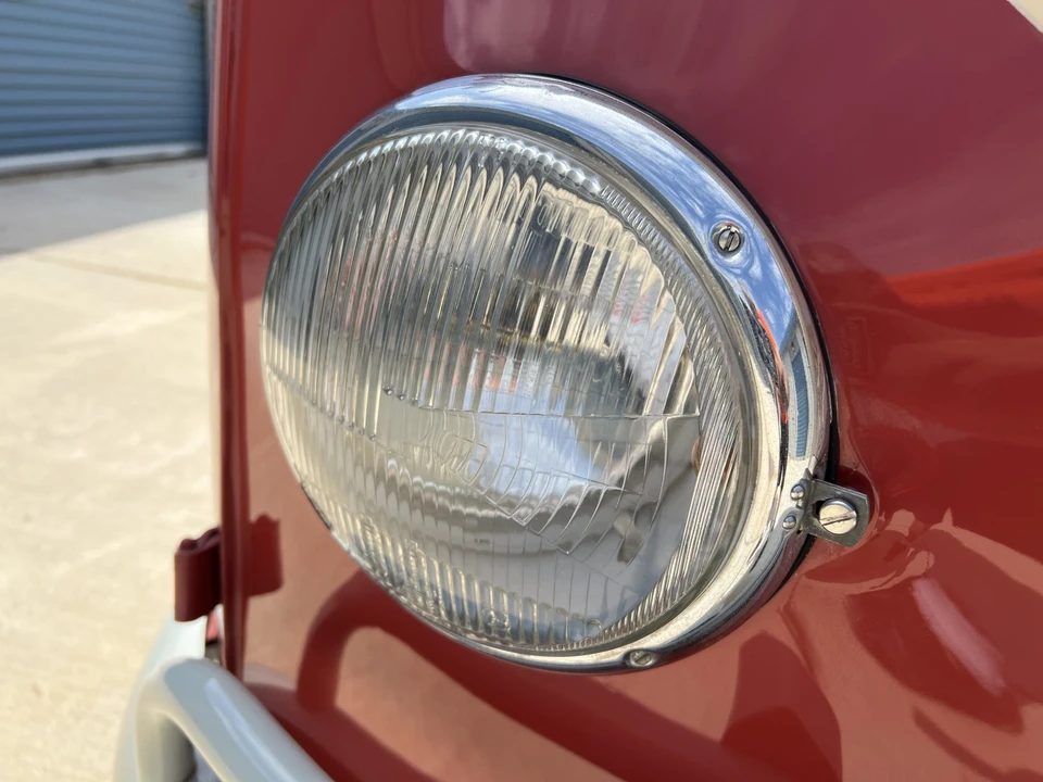 1961 Volkswagen Split-Window Bus - Image 31 of 31