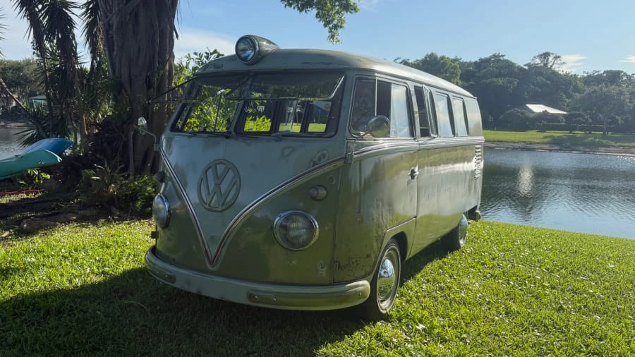 1961 Volkswagen Split-Window Bus - Image 5 of 13