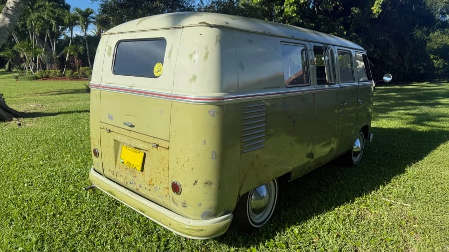 1961 Volkswagen Split-Window Bus - Image 2 of 13