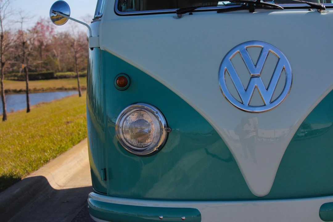 1961 Volkswagen Split-Window Camper - Image 21 of 21