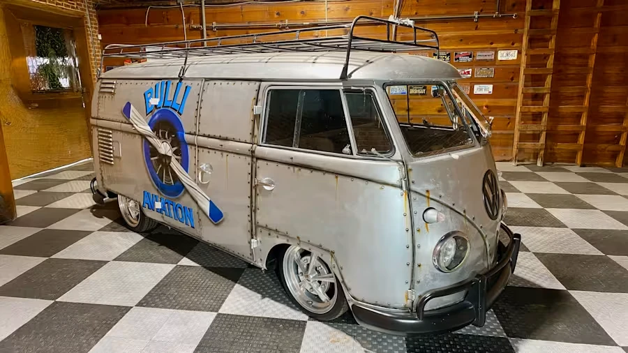 1961 Volkswagen Split-Window Bus - Image 6 of 16