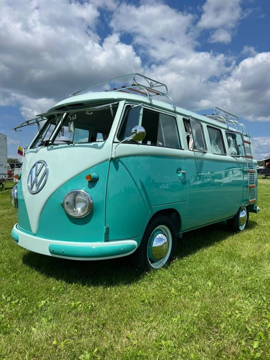 1961 Volkswagen Split-Window Camper - Image 25 of 31