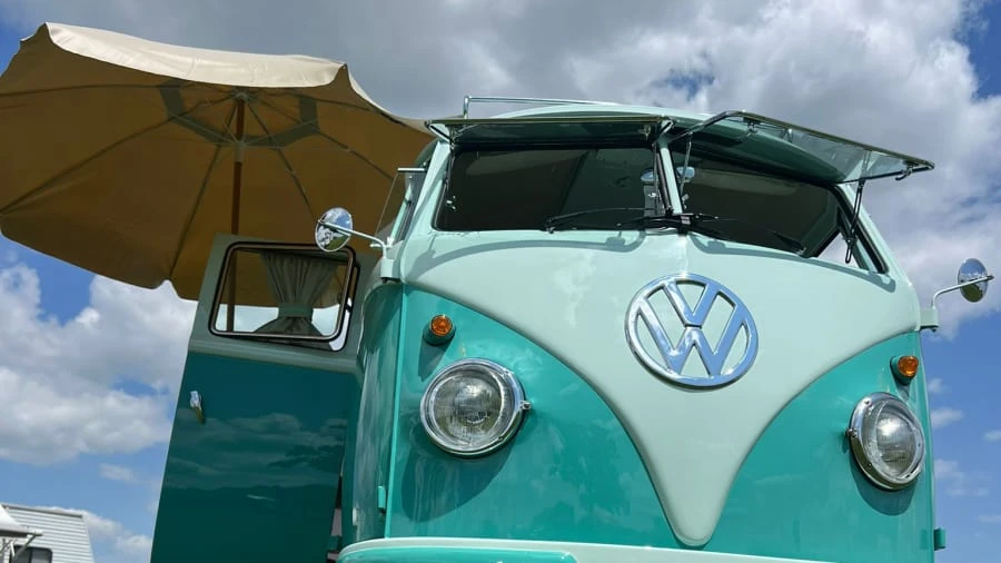 1961 Volkswagen Split-Window Camper - Image 4 of 31
