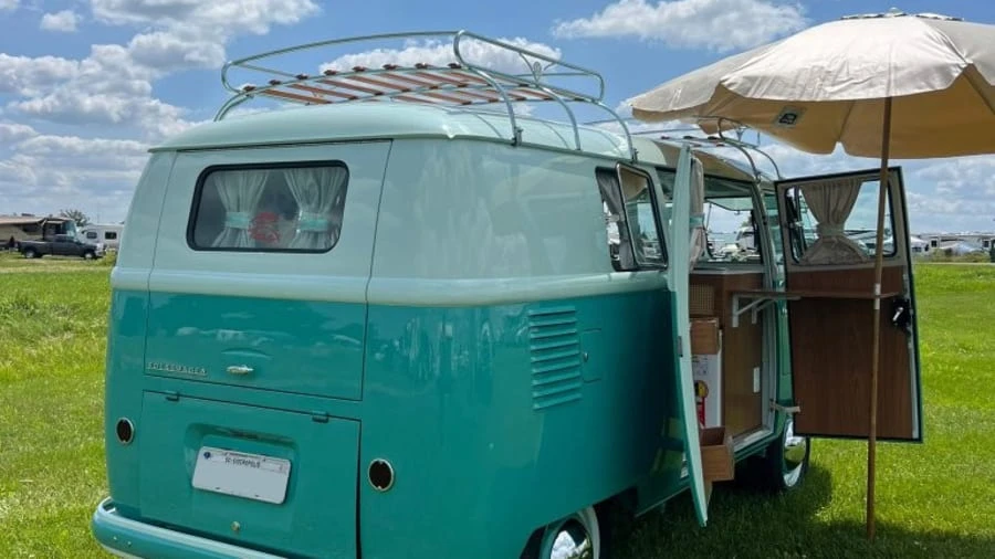 1961 Volkswagen Split-Window Camper - Image 26 of 31