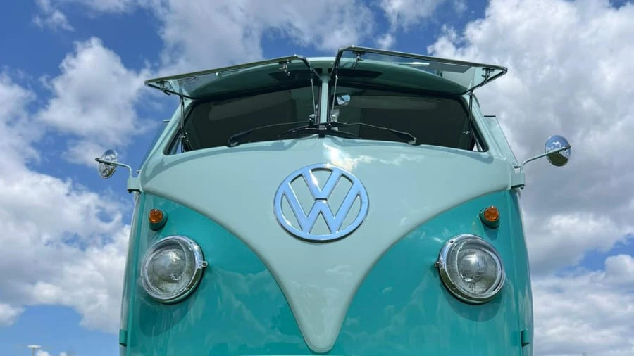 1961 Volkswagen Split-Window Camper - Image 18 of 31