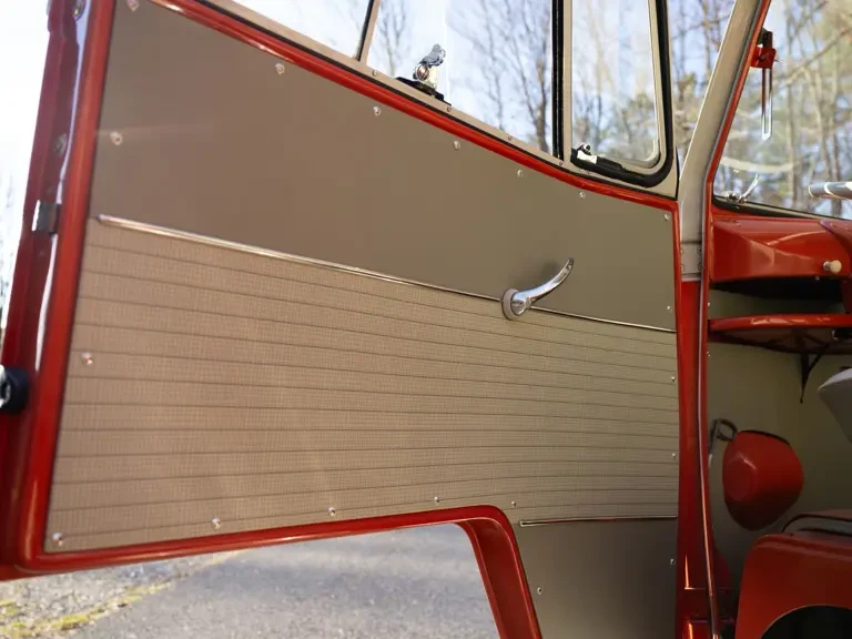 1961 Volkswagen Split-Window Bus - Image 21 of 31