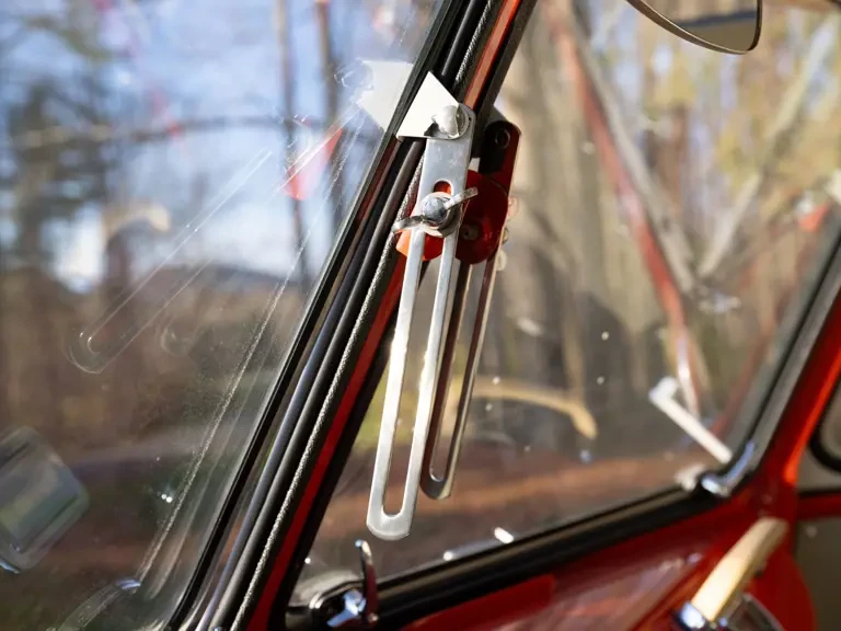 1961 Volkswagen Split-Window Bus - Image 28 of 31