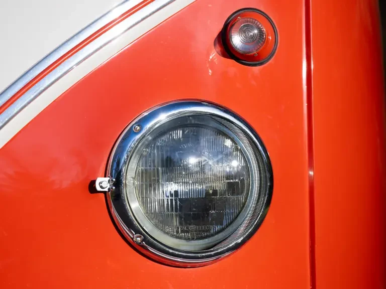 1961 Volkswagen Split-Window Bus - Image 13 of 31