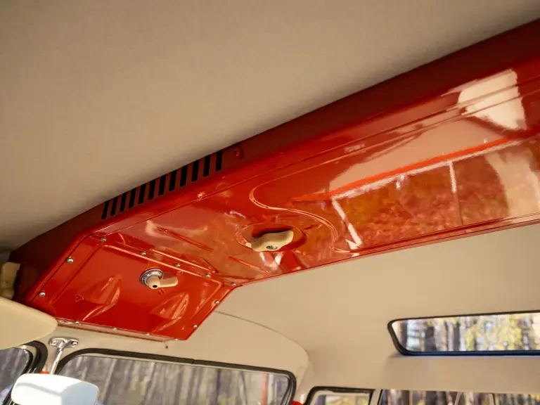 1961 Volkswagen Split-Window Bus - Image 27 of 31