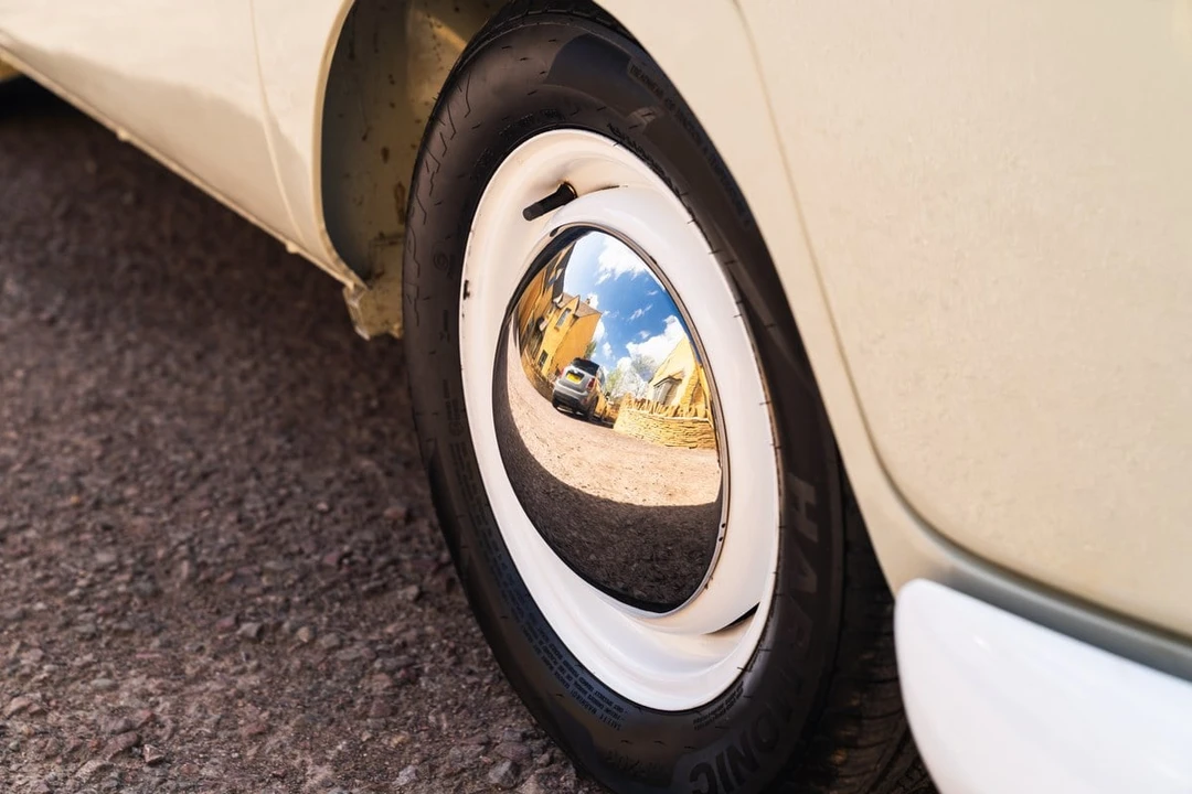 1961 Volkswagen Split-Window Camper - Image 29 of 30