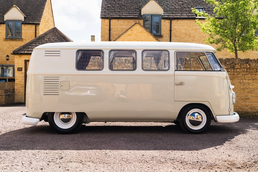 1961 Volkswagen Split-Window Camper - Image 25 of 30