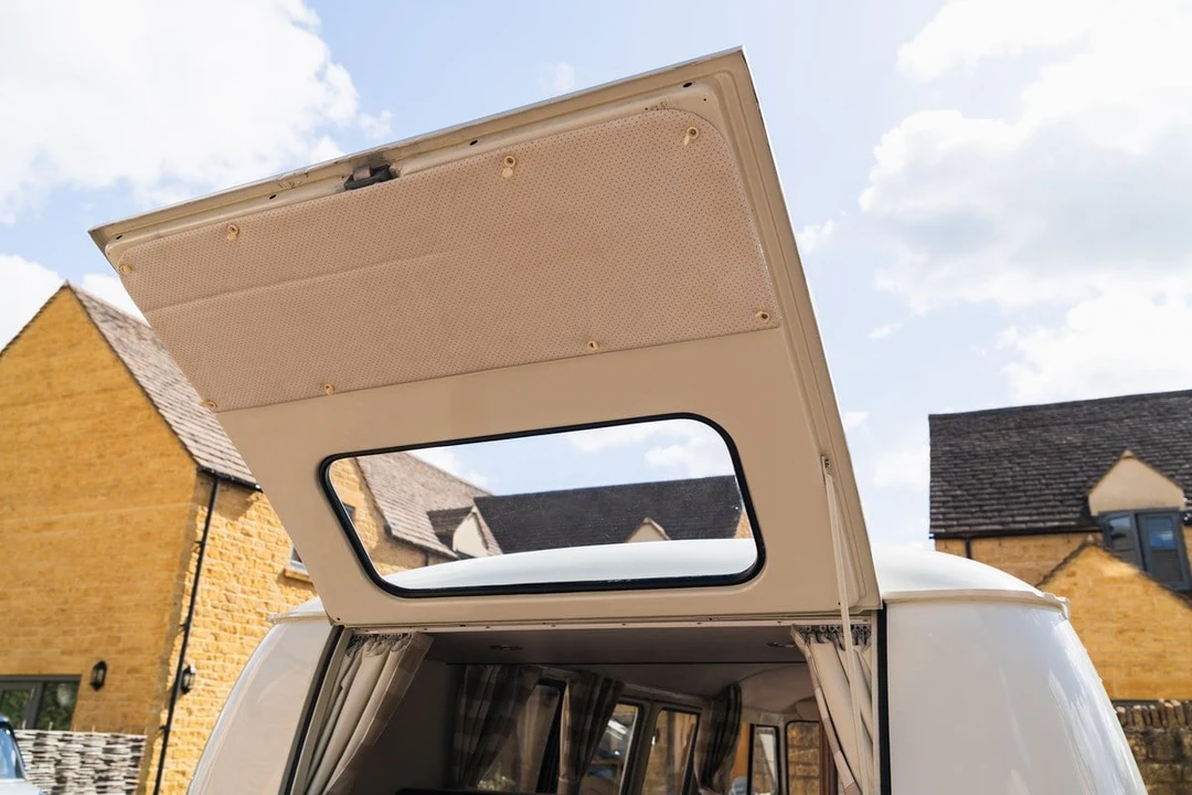 1961 Volkswagen Split-Window Camper - Image 18 of 30