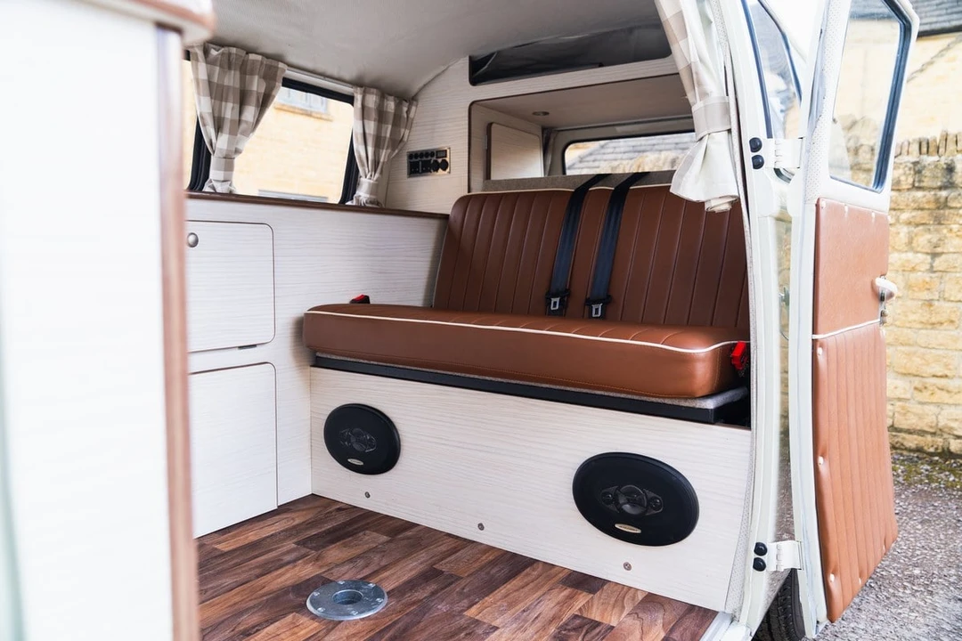 1961 Volkswagen Split-Window Camper - Image 12 of 30